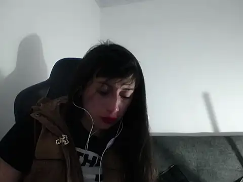 luisa homes online show from December 2025 11:00:01 PM