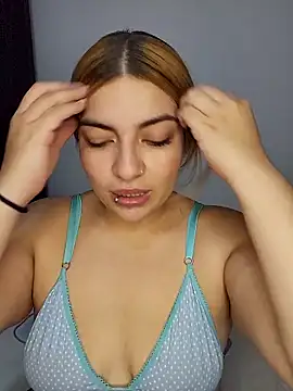 Snapshot of mila_curvy chatting on November 2025 10:23:01 PM mila curvy online show from November 2025 10:23:01 PM