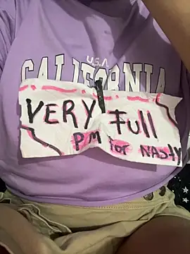 Snapshot of Brunette_Dirty_0limits chatting on February 2026 09:18:01 PM Brunette Dirty 0limits online show from February 2026 09:18:01 PM