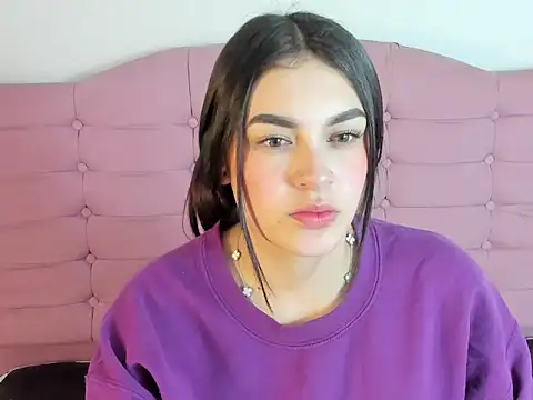 Snapshot of kylie1_ls chatting on November 2025 01:18:01 AM kylie1 ls online show from November 2025 01:18:01 AM