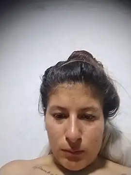 Snapshot of AnaMaria-12 chatting on December 2025 10:15:01 PM AnaMaria-12 online show from December 2025 10:15:01 PM