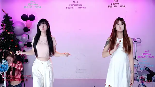 CM---002 online show from April 2026 01:48:01 AM