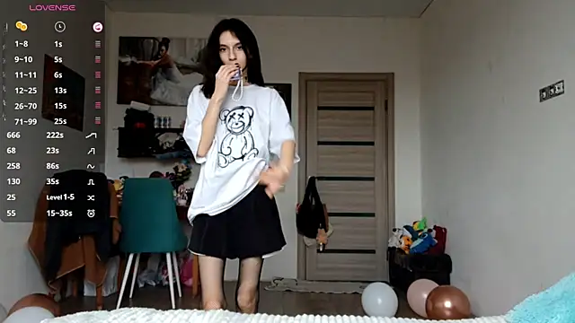 Snapshot of KennaElse chatting on November 2025 07:08:02 AM KennaElse online show from November 2025 07:08:02 AM