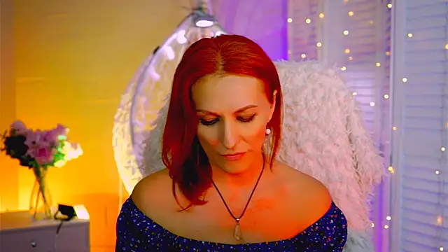 Snapshot of DianaTorrens chatting on December 2025 09:51:02 AM DianaTorrens online show from December 2025 09:51:02 AM