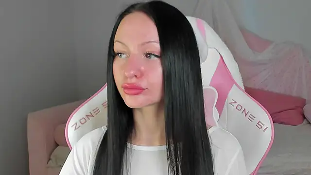 Snapshot of NaomiBlakes chatting on December 2025 05:28:01 AM NaomiBlakes online show from December 2025 05:28:01 AM