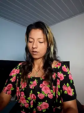 Snapshot of SamathaMay chatting on December 2025 12:34:02 PM SamathaMay online show from December 2025 12:34:02 PM