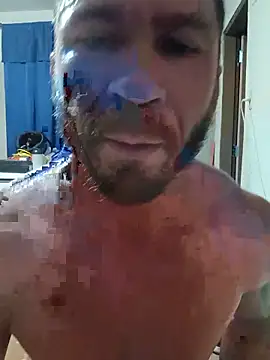 RobertoLuiz84 online show from May 2026 01:33:01 AM