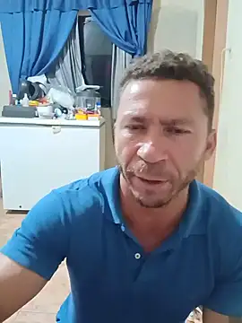 RobertoLuiz84 online show from June 2026 02:20:02 AM