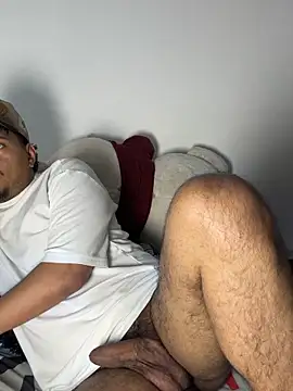 Snapshot of Henry_villa23 chatting on November 2025 05:23:02 PM Henry villa23 online show from November 2025 05:23:02 PM