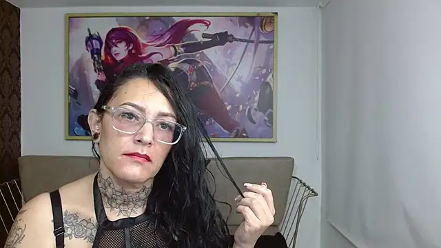 Roxanne vale online show from November 2025 08:08:02 PM