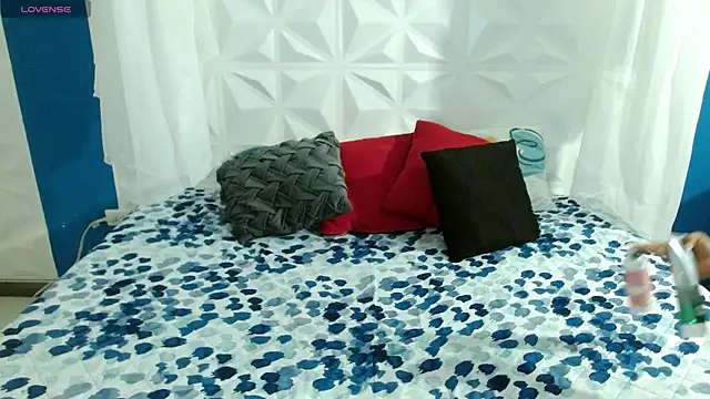 Snapshot of cataleya_eebony chatting on December 2025 11:08:01 AM cataleya eebony online show from December 2025 11:08:01 AM