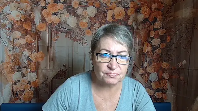 Snapshot of OlgaLuck chatting on December 2025 06:34:02 AM OlgaLuck online show from December 2025 06:34:02 AM