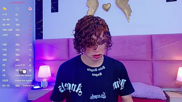 Skyee angel online show from February 2026 01:36:02 PM