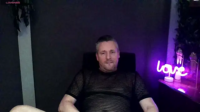 Snapshot of Hunter_Fl chatting on November 2025 05:13:02 PM Hunter Fl online show from November 2025 05:13:02 PM