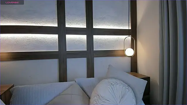 Snapshot of SarhaVega chatting on December 2025 02:03:01 PM SarhaVega online show from December 2025 02:03:01 PM