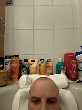 Phoenix2310 online show from January 2026 03:28:02 PM