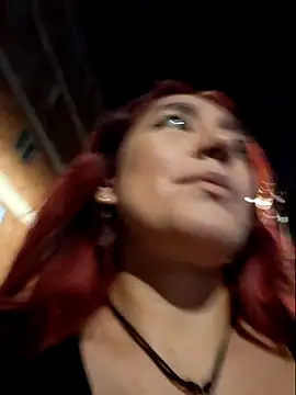 Snapshot of Eveeelyn25 chatting on November 2025 02:43:02 AM Eveeelyn25 online show from November 2025 02:43:02 AM