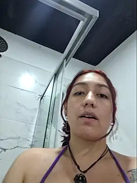 Eveeelyn25 online show from April 2026 11:28:01 PM