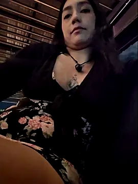 Eveeelyn25 online show from April 2026 12:02:02 AM