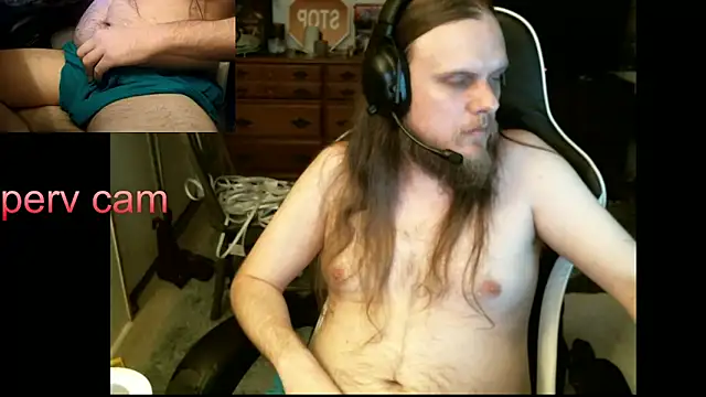 Snapshot of watchmegamer chatting on November 2025 11:43:02 AM watchmegamer online show from November 2025 11:43:02 AM