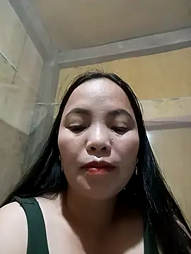 Snapshot of Tisami-suca chatting on December 2025 09:42:01 PM Tisami-suca online show from December 2025 09:42:01 PM