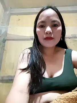 Snapshot of Tisami-suca chatting on December 2025 12:10:01 PM Tisami-suca online show from December 2025 12:10:01 PM