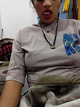 Snapshot of Hot_hania chatting on December 2025 04:33:01 PM Hot hania online show from December 2025 04:33:01 PM