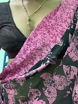 honeygirl6996 online show from July 2026 07:03:01 AM