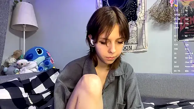 Snapshot of FairyLuna chatting on December 2025 09:13:02 PM FairyLuna online show from December 2025 09:13:02 PM