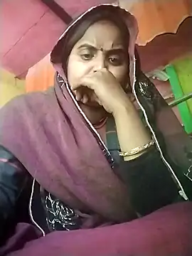 Snapshot of Pooja_hote chatting on December 2025 05:34:01 AM Pooja hote online show from December 2025 05:34:01 AM