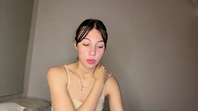 Snapshot of heyitsmia chatting on November 2025 12:57:01 AM heyitsmia online show from November 2025 12:57:01 AM