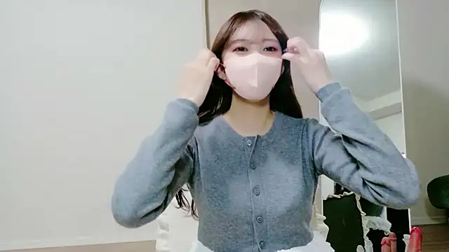 alicechan v online show from June 2026 11:25:01 AM