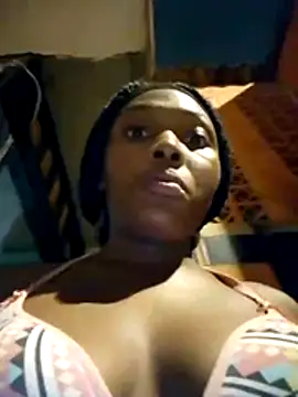 Snapshot of KiaracCastilo chatting on December 2025 05:13:01 AM KiaracCastilo online show from December 2025 05:13:01 AM