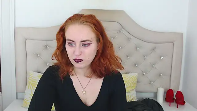 Snapshot of RubyBigBoobs chatting on December 2025 04:27:01 PM RubyBigBoobs online show from December 2025 04:27:01 PM