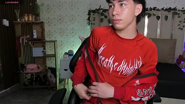 kaelwolf tay online show from February 2026 07:09:02 PM