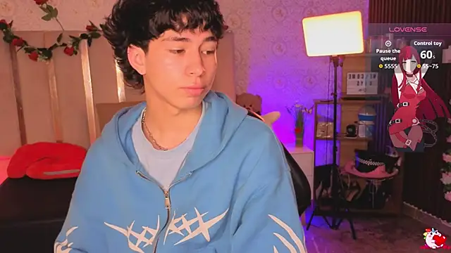 kaelwolf tay online show from April 2026 07:33:02 PM