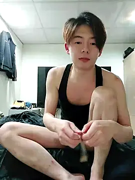 Snapshot of twtung_tung chatting on December 2025 07:33:02 PM twtung tung online show from December 2025 07:33:02 PM