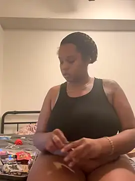 Snapshot of Goldenmami chatting on December 2025 05:24:02 AM Goldenmami online show from December 2025 05:24:02 AM