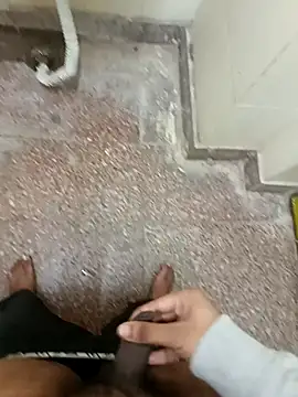 Snapshot of ray_buny chatting on December 2025 08:15:01 PM ray buny online show from December 2025 08:15:01 PM