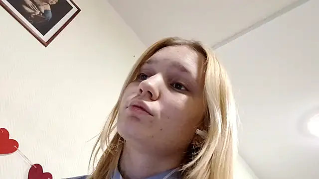 Snapshot of xlo_lax chatting on December 2025 01:27:01 PM xlo lax online show from December 2025 01:27:01 PM