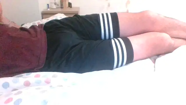 Snapshot of nightbound99 chatting on November 2025 06:42:02 PM nightbound99 online show from November 2025 06:42:02 PM