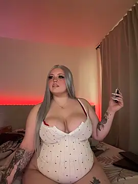 Snapshot of LaylaCupidd chatting on December 2025 09:46:02 AM LaylaCupidd online show from December 2025 09:46:02 AM