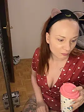 Snapshot of Fiebie_licios chatting on January 2026 05:45:02 AM Fiebie licios online show from January 2026 05:45:02 AM