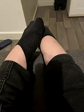 Blue-Coxy online show from November 2025 06:40:01 PM