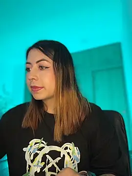 MaddieHunter online show from April 2026 03:45:01 PM