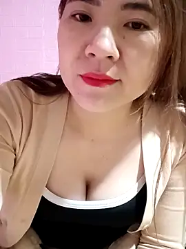 Snapshot of Lily-ross22 chatting on December 2025 04:55:02 PM Lily-ross22 online show from December 2025 04:55:02 PM