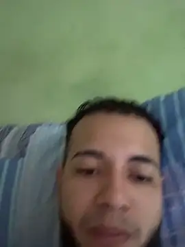 Snapshot of tratosucio chatting on March 2026 04:10:01 PM tratosucio online show from March 2026 04:10:01 PM