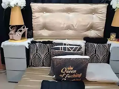 Snapshot of SexyPetiteAra chatting on November 2025 09:38:02 PM SexyPetiteAra online show from November 2025 09:38:02 PM