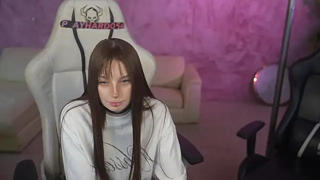 Dacota love online show from April 2026 10:29:02 AM