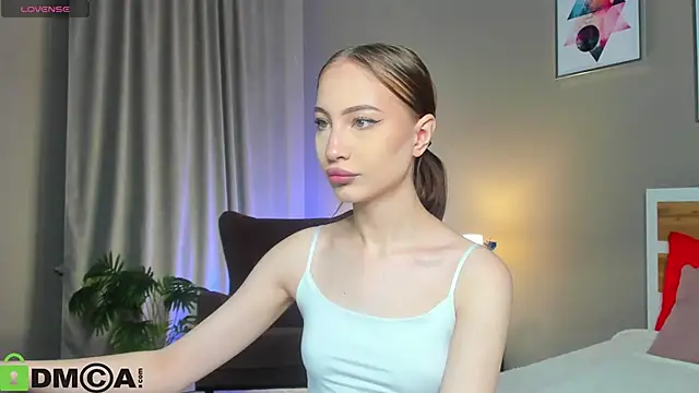 Snapshot of lally_cute chatting on December 2025 11:19:01 AM lally cute online show from December 2025 11:19:01 AM